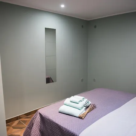 Palazzo De Matteo Bed & Breakfast 4*