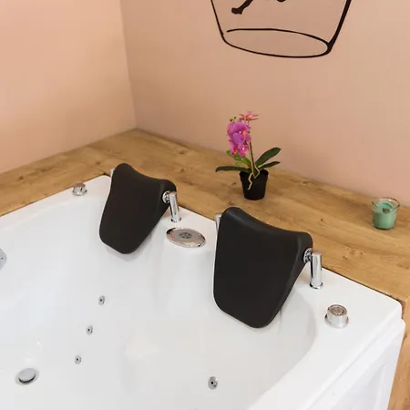 Palazzo De Matteo Bed & Breakfast 4*